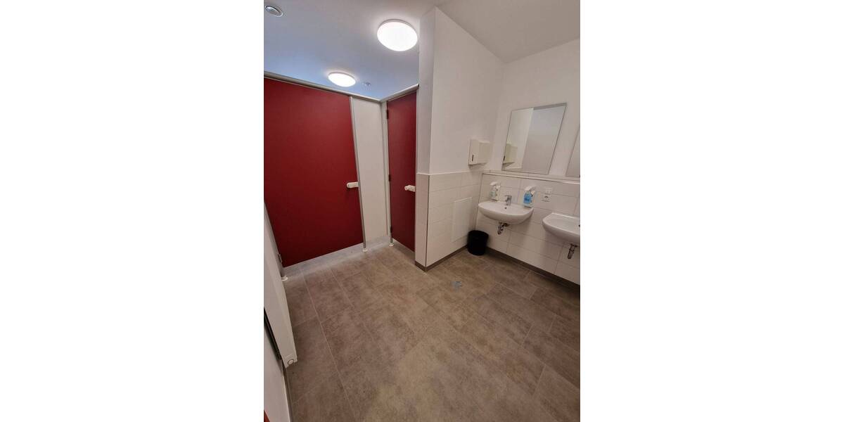 Gewerbeobjekt Meschede - 1 Zimmer, 178 m&sup2;, 1.246&euro; | Angebot:24115242