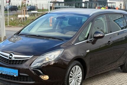 Opel Zafira 190.000 km 6.999 € Bottrop 46238