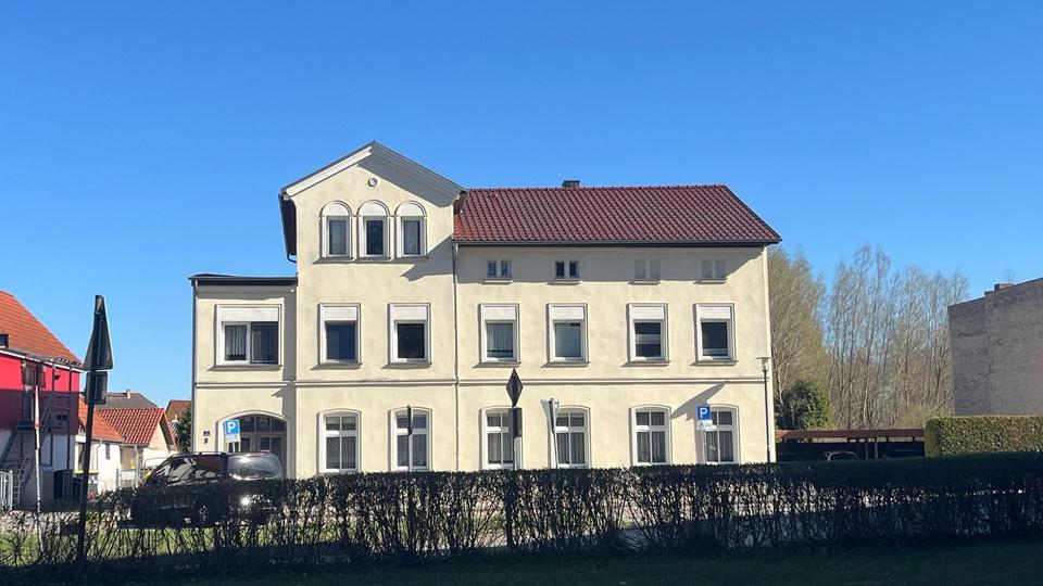 Dachgeschoßwohnung Mirow - 2.5 Zimmer, 64 m&sup2;, 480&euro; | Angebot:26247924