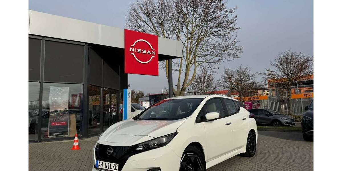 Nissan Leaf 30.611 km 14.490 &euro; Magdeburg 39120