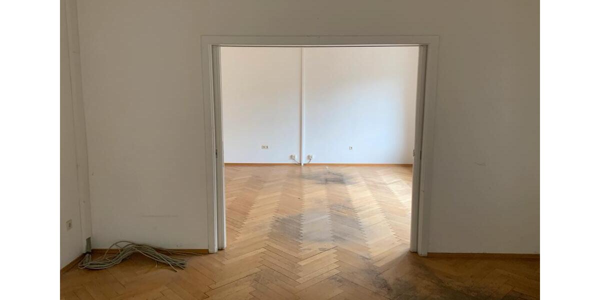 Etagenwohnung Ludwigshafen am Rhein Ludwigshafen-Hemshof - 4 Zimmer, 120 m&sup2;, 1.100&euro; | Angebot:26006108