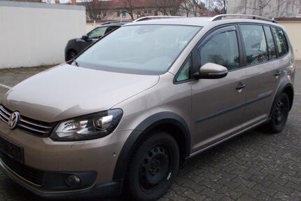VW Touran 111.000 km 11.999 € Mainz 55129