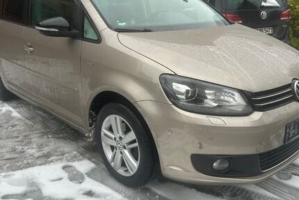 VW Touran 208.000 km 7.390 &euro; Hamburg 22297