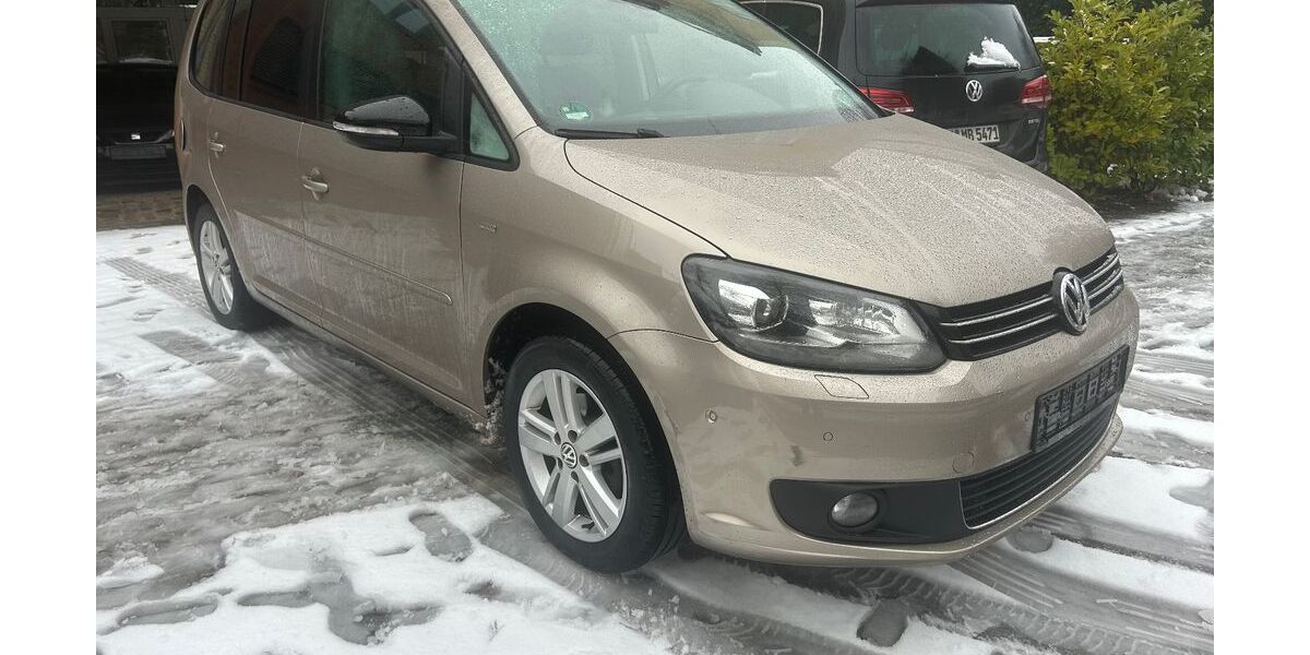 VW Touran 208.000 km 7.390 &euro; Hamburg 22297