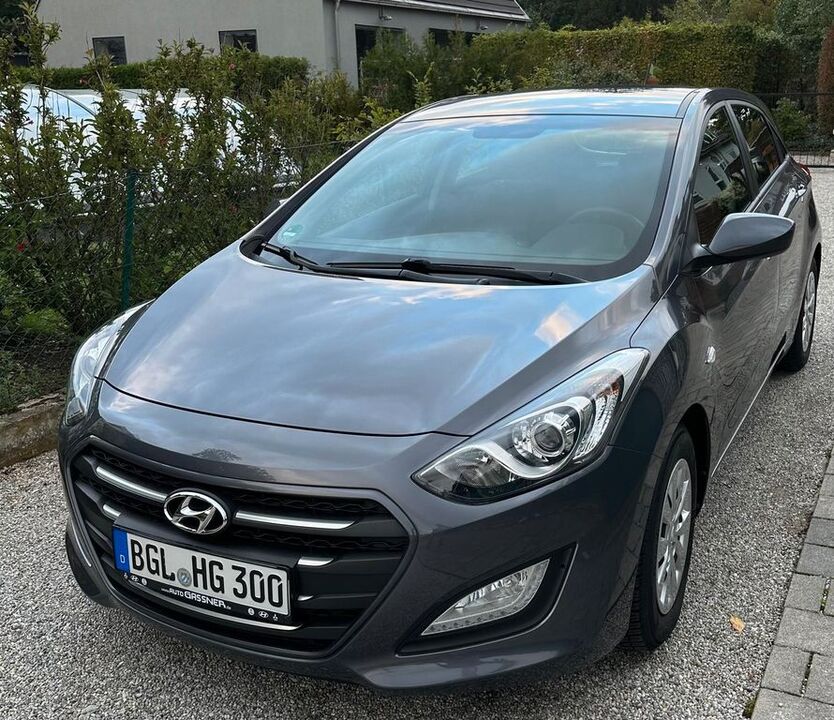 Hyundai i30 56.979 km 8.400 € München 80997