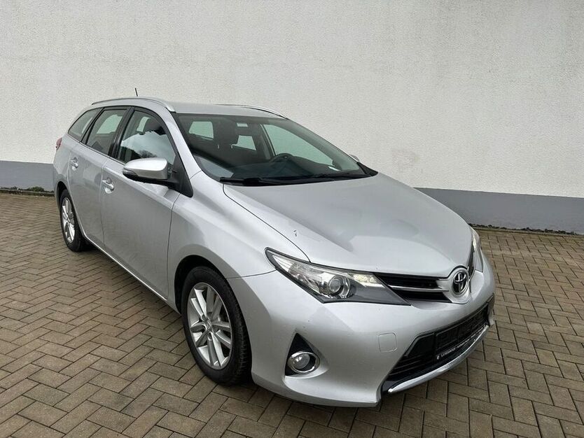 Auris