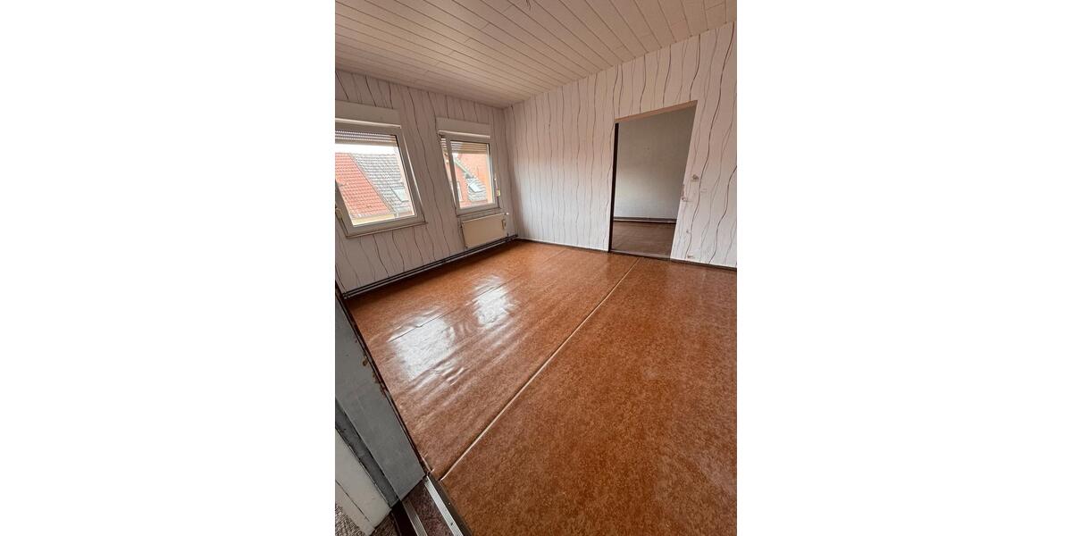 Mehrfamilienhaus, Wohnhaus Tangerhütte - 8 Zimmer, 220 m&sup2;, 155.000&euro; | Angebot:26394678