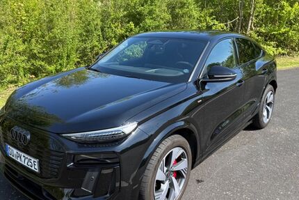 Audi Q6 e-tron 10.800 km 72.900 &euro; Troisdorf 53840