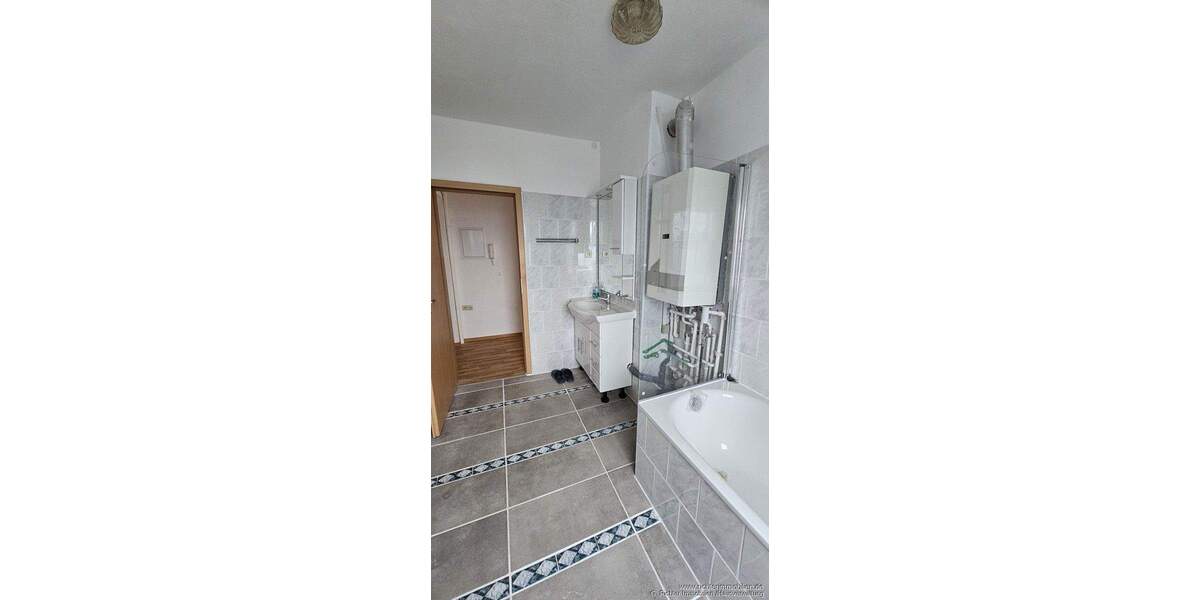 Etagenwohnung Brand-Erbisdorf / Langenau Langenau - 3 Zimmer, 68 m&sup2;, 59.000&euro; | Angebot:25770228
