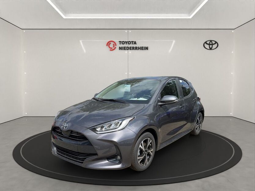 Toyota Yaris 2.500 km 29.590 € Krefeld 47809