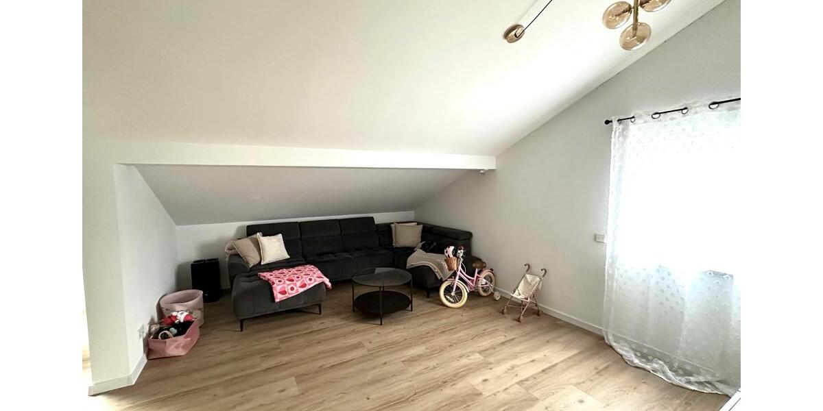 Etagenwohnung Ergolding - 4.5 Zimmer, 100 m&sup2;, 1.390&euro; | Angebot:24679880