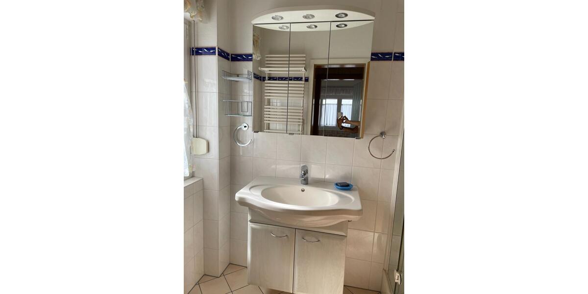 Doppelhaushälfte Villingen-Schwenningen Schwenningen - 9.5 Zimmer, 202 m&sup2;, 480.000&euro; | Angebot:25882358