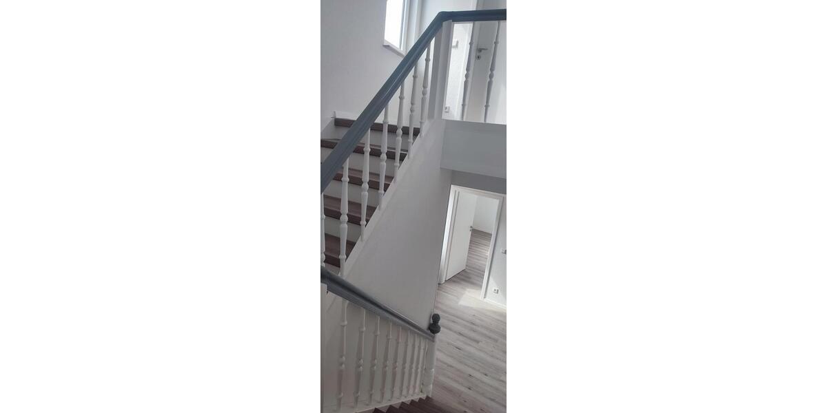 Im Jahr 2024 kernsanierte 4 Raum-Etagenwohnung 5 zimmer