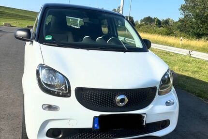 Smart ForFour 79.115 km 7.400 &euro; Bremerhaven 27572