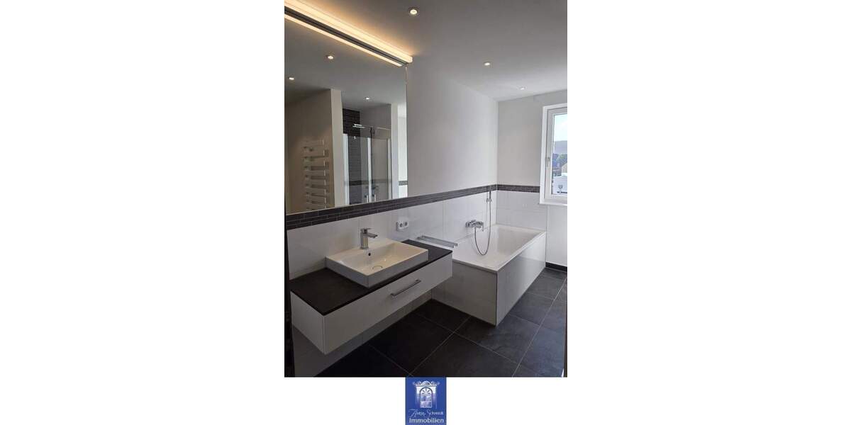 Dachtraum mit großer Terrasse, 2 Bädern, exklusiver Ausstattung, Lift! Erstbezug! 4 zimmer