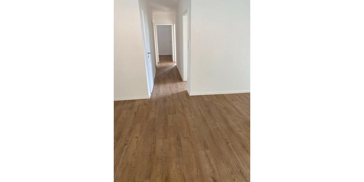 Erdgeschoßwohnung Kirtorf - 4 Zimmer, 85 m&sup2;, 850&euro; | Angebot:26327872