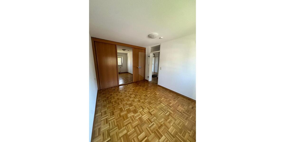 Etagenwohnung Villingen-Schwenningen Schwenningen - 4.5 Zimmer, 103 m&sup2;, 250.000&euro; | Angebot:26384547