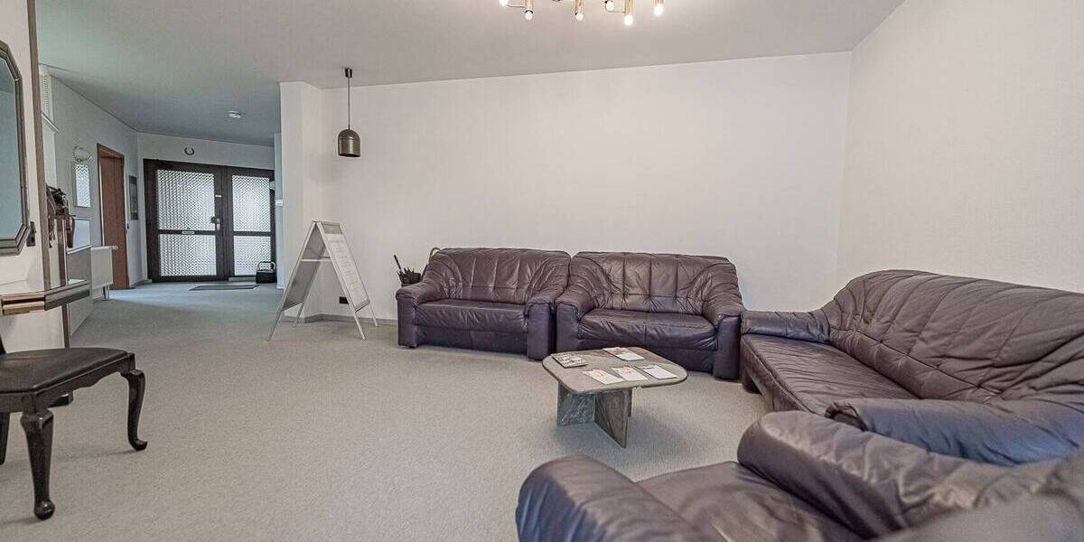 Gewerbeobjekt Barsinghausen - 4 Zimmer, 200 m&sup2;, 1.800&euro; | Angebot:25738566