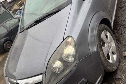 Opel Zafira 175.000 km 3.300 &euro; bottrop 46236