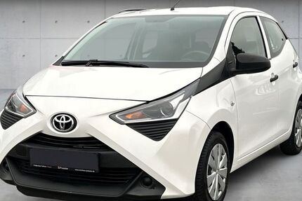 Toyota Aygo (X) 40.212 km 10.584 &euro; Klingenberg 63911
