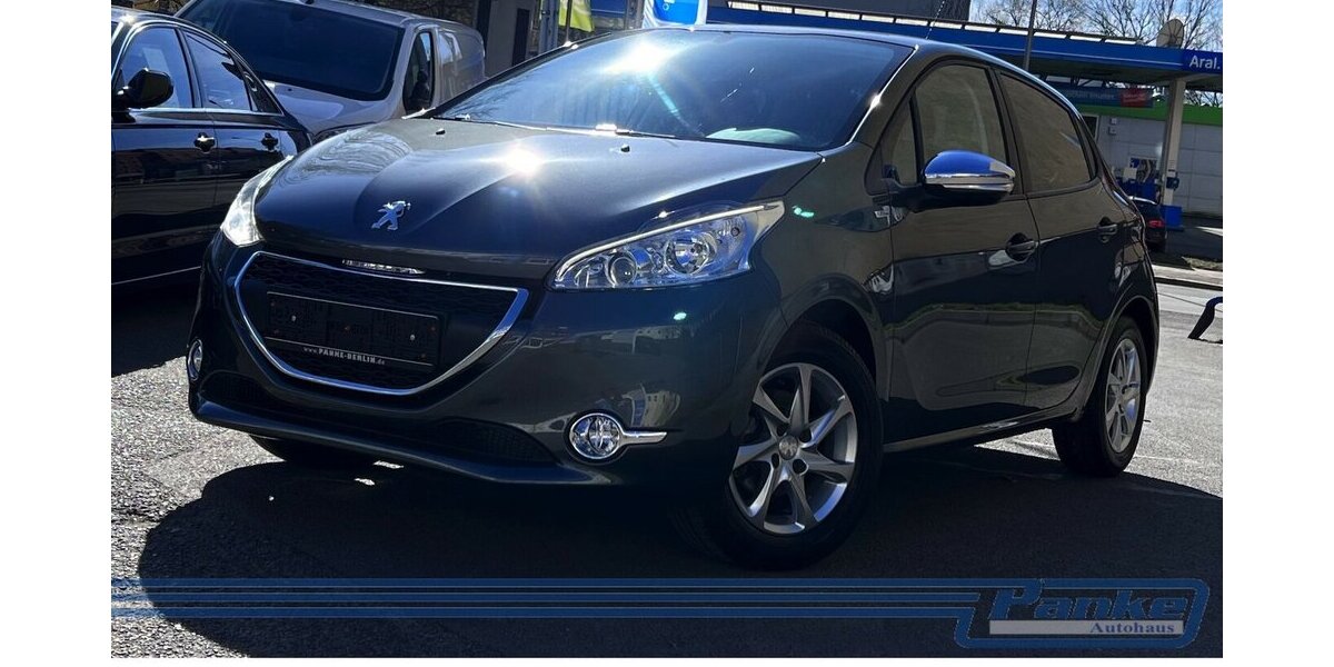 Peugeot 208 Style 1.2*SHZ*5trg*PDC*Klima*Blueto*Tempo* 73.611 km 7.980 &euro; Berlin 13187