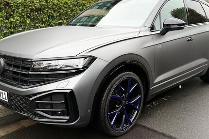 VW Touareg 28.000 km 75.500 &euro; Wiesbaden 65203