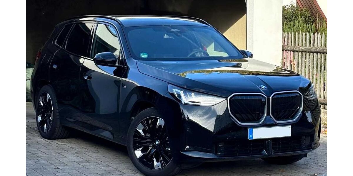 BMW X3 4.300 km 56.900 &euro; München 80995