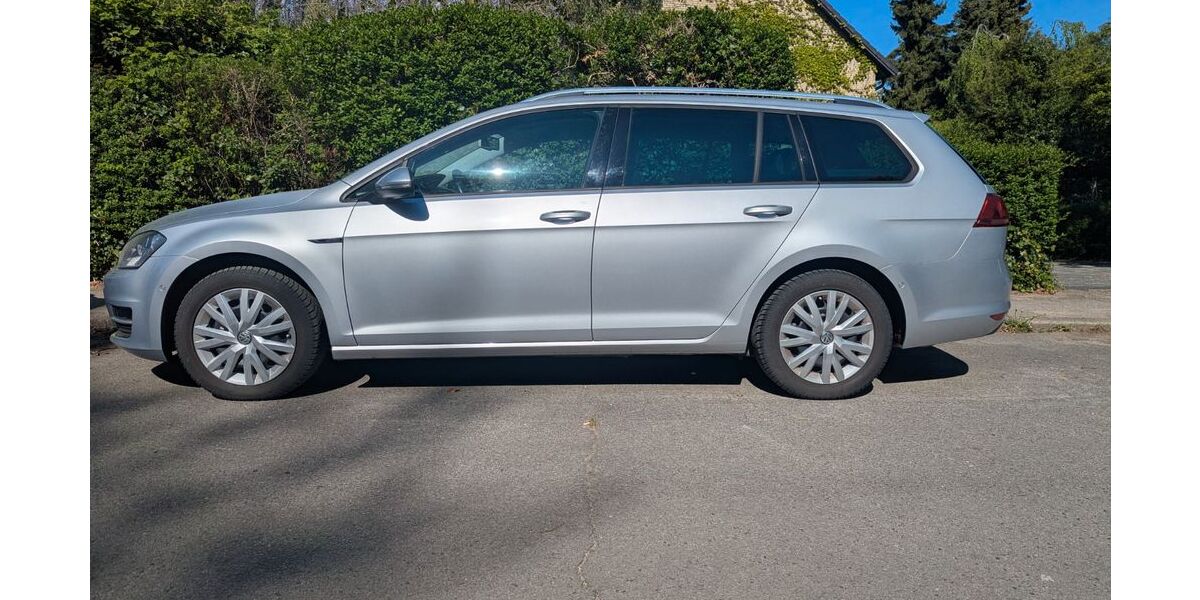 VW Golf 108.000 km 11.900 &euro; Wedel 22880