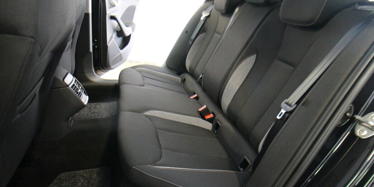 Skoda Kamiq TSI OPF 7-DSG Selection LED+KAMERA+ACC 8.634 km 21.900 &euro; Hagenow 19230