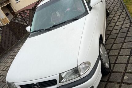 Opel Astra 141.000 km 1.000 &euro; Zittau 02763