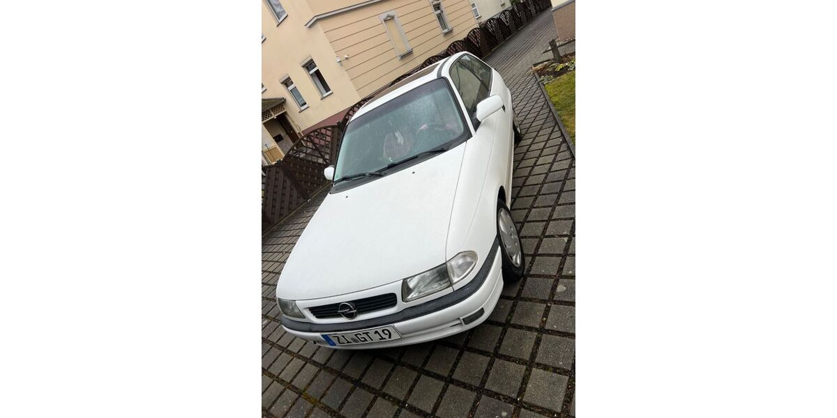 Opel Astra 141.000 km 1.000 &euro; Zittau 02763