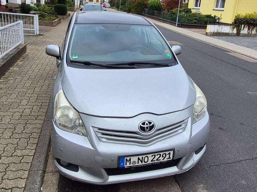 Toyota Verso 275.000 km 2.500 € Stutensee 76297
