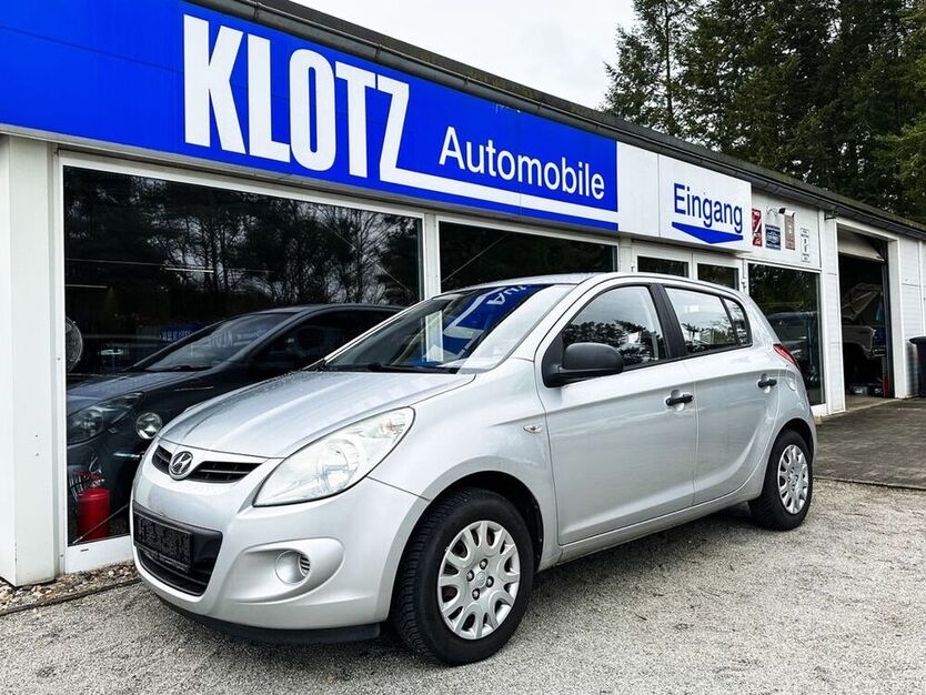 i20