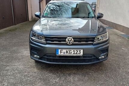 VW Tiguan 83.500 km 18.450 € Frankfurt 60599