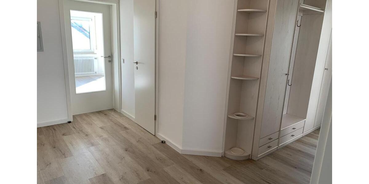 Dachgeschoßwohnung Reutlingen Sondelfingen - 4 Zimmer, 95 m&sup2;, 1.150&euro; | Angebot:24456926