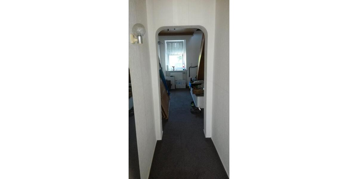 Reihenhaus Schwalbach - 7 Zimmer, 140 m&sup2;, 290.000&euro; | Angebot:27076625