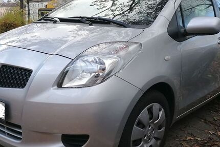 Toyota Yaris 16.000 km 5.990 € Berlin 10315