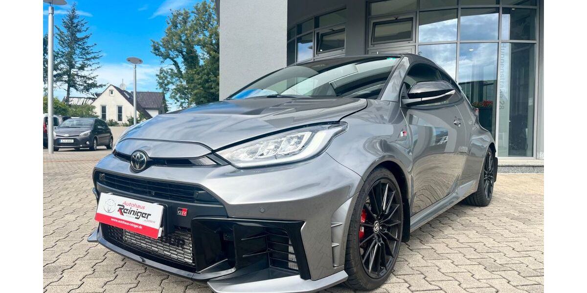 Toyota Yaris 5.800 km 50.999 &euro; Königsbrunn / Augsburg 86343