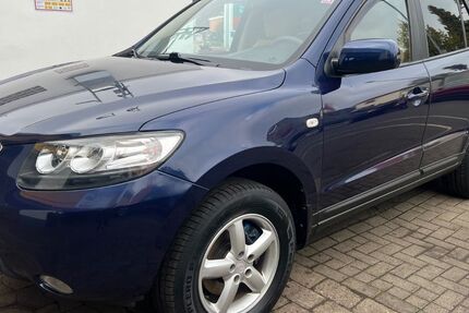 Hyundai SANTA FE 198.000 km 6.200 € Göttingen 37079