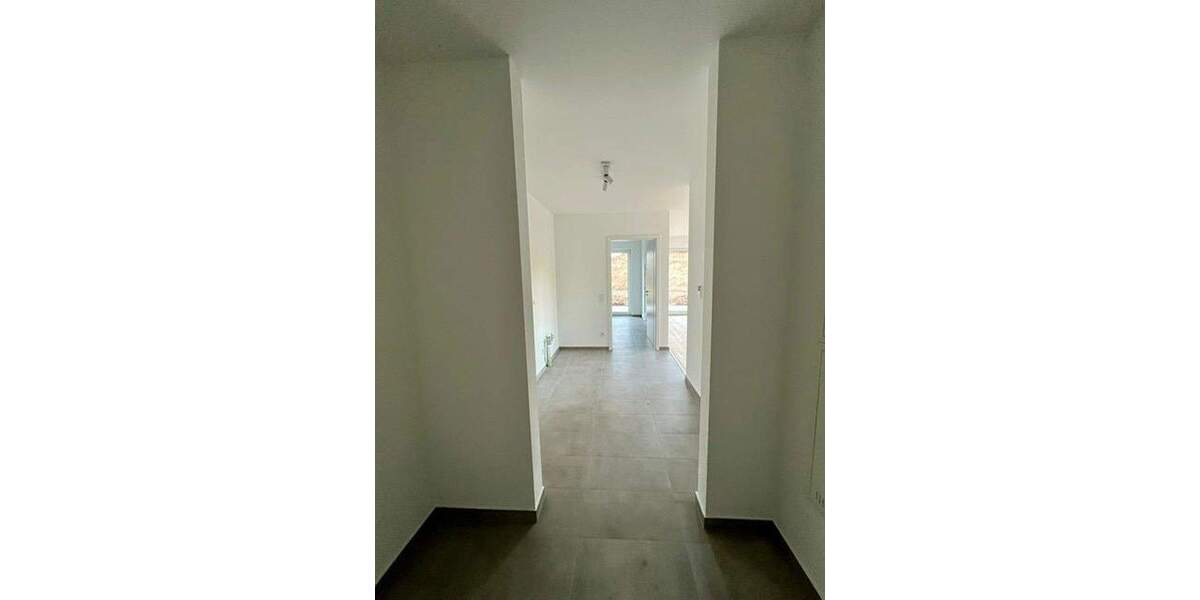 Wunderschöner Neubau 2 ZW EBK TG-Stellplatz Terrasse barrierefrei! 2 zimmer