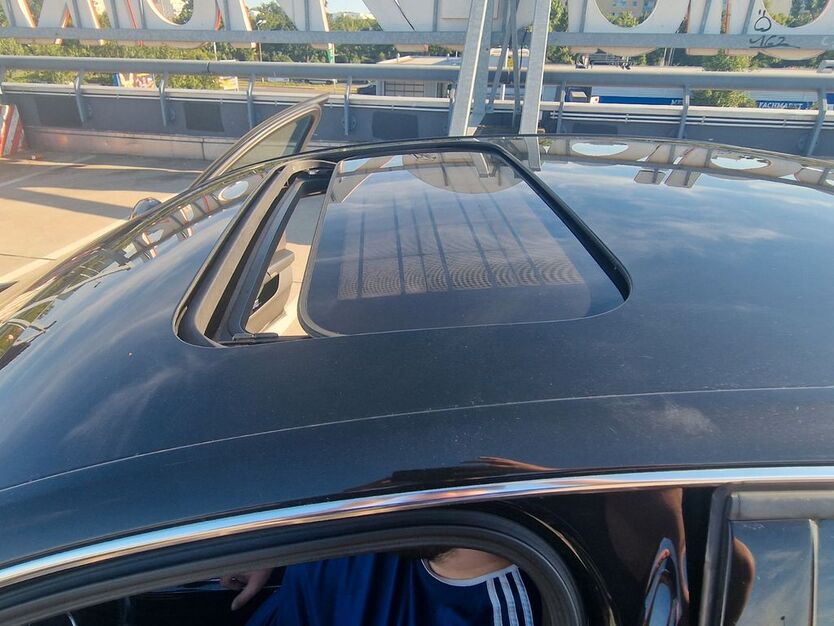 Audi A8 210.000 km 16.900 € Berlin 12107