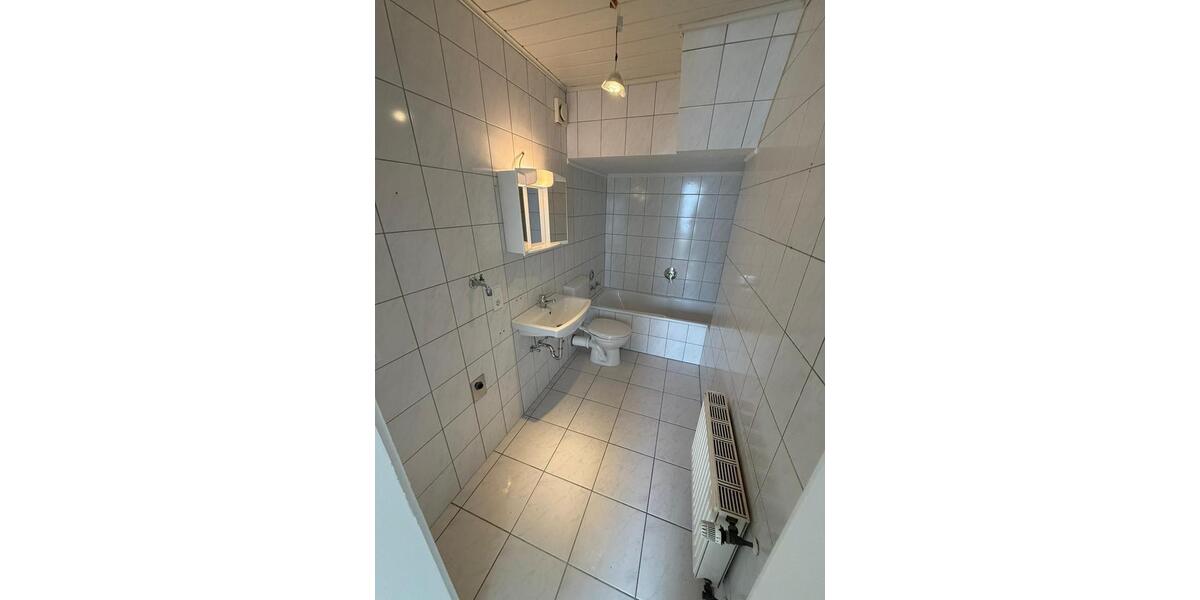 Erdgeschoßwohnung Binningen - 3 Zimmer, 75 m&sup2;, 400&euro; | Angebot:26673417