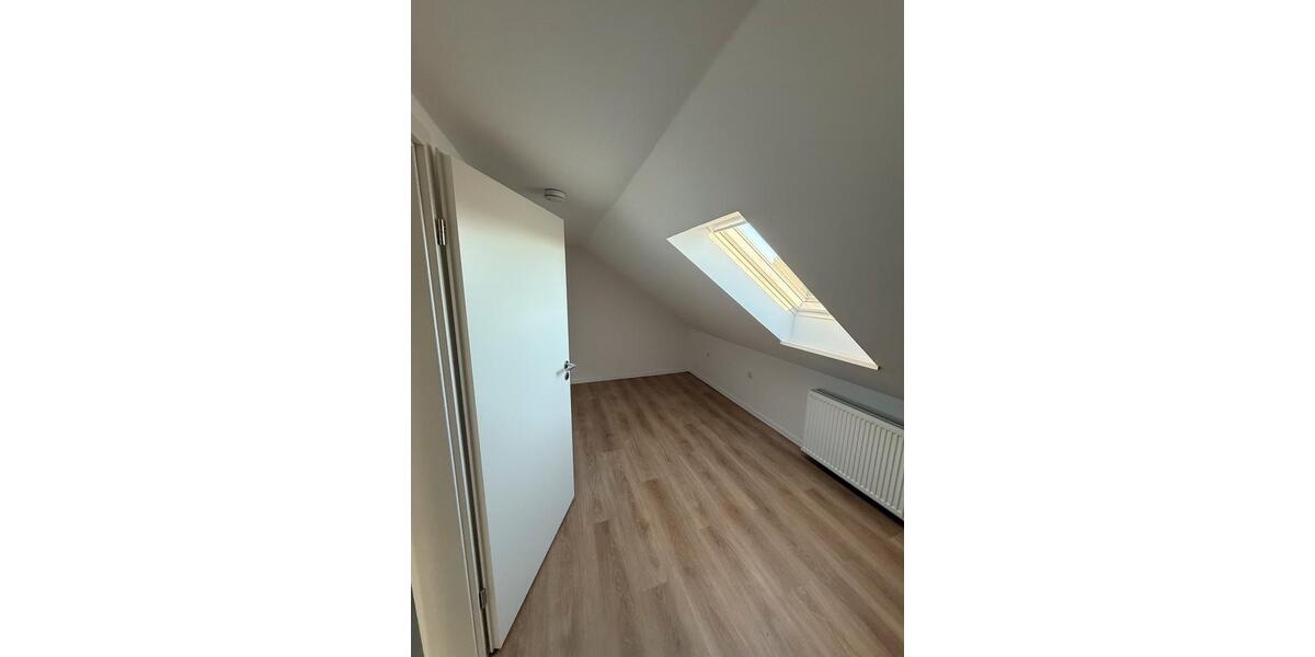 Dachgeschoßwohnung Wathlingen - 2 Zimmer, 50 m&sup2;, 550&euro; | Angebot:26399679