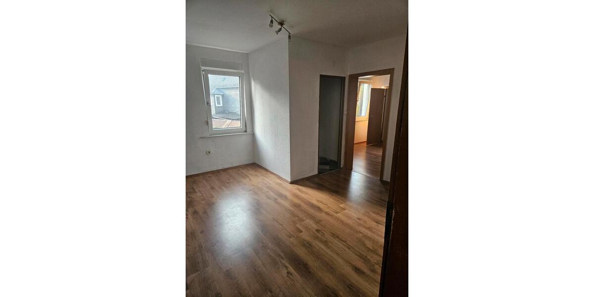 Etagenwohnung Siegen Dillnhütten - 2 Zimmer, 50 m&sup2;, 480&euro; | Angebot:26413484