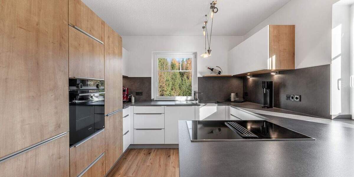 Etagenwohnung Regen - 5 Zimmer, 160 m&sup2;, 269.000&euro; | Angebot:25814942