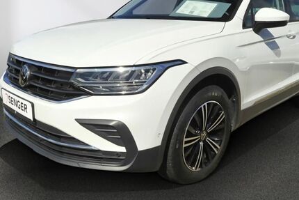 VW Tiguan 48.300 km 26.880 &euro; Bad Segeberg 23795