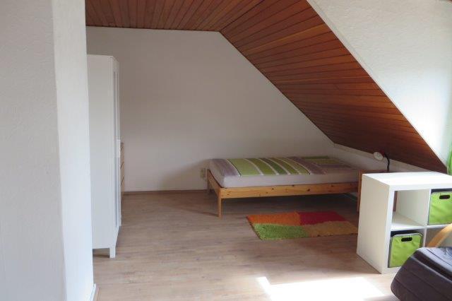 Dachgeschoßwohnung Oestrich-Winkel Winkel - 1 Zimmer, 22 m&sup2;, 290&euro; | Angebot:25965245
