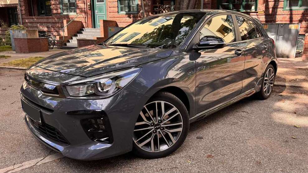 Kia Rio 49.500 km 16.900 € Hamburg 22307