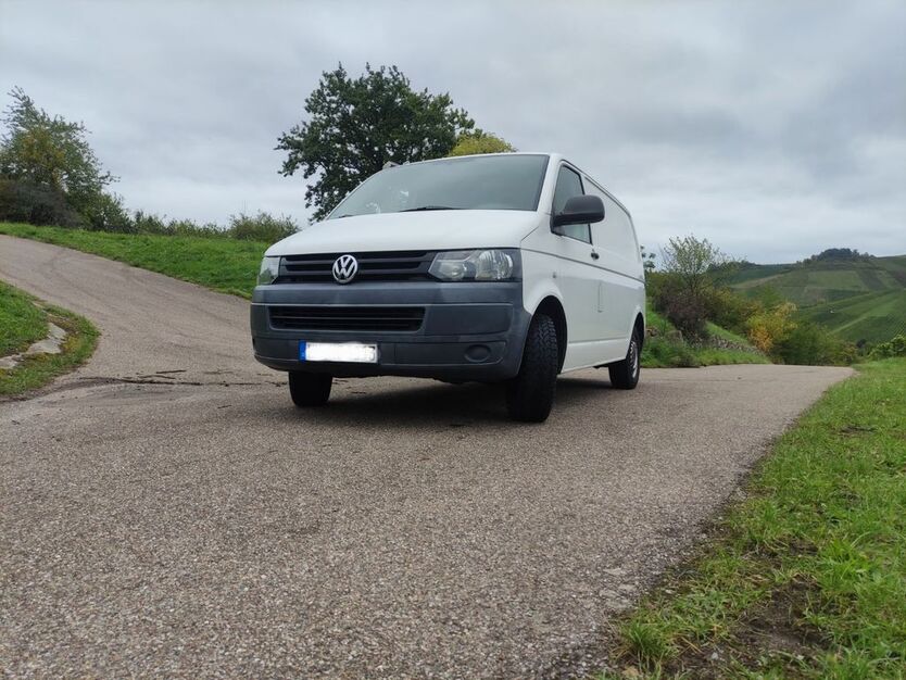 VW T5 Transporter 216.000 km 10.999 € Weinstadt 71384