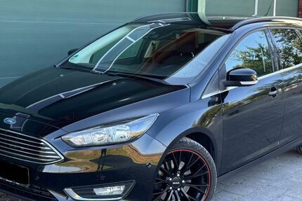 Ford Focus 275.009 km 5.699 &euro; Rosenheim 83026